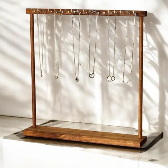 portant à bijoux taille L avec des colliers