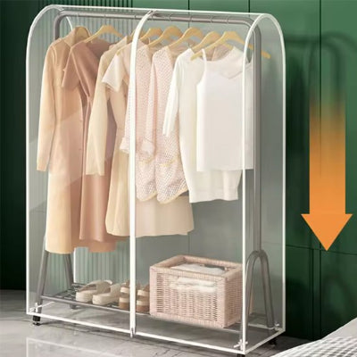 Vêtements sous la housse pour vêtement transparente